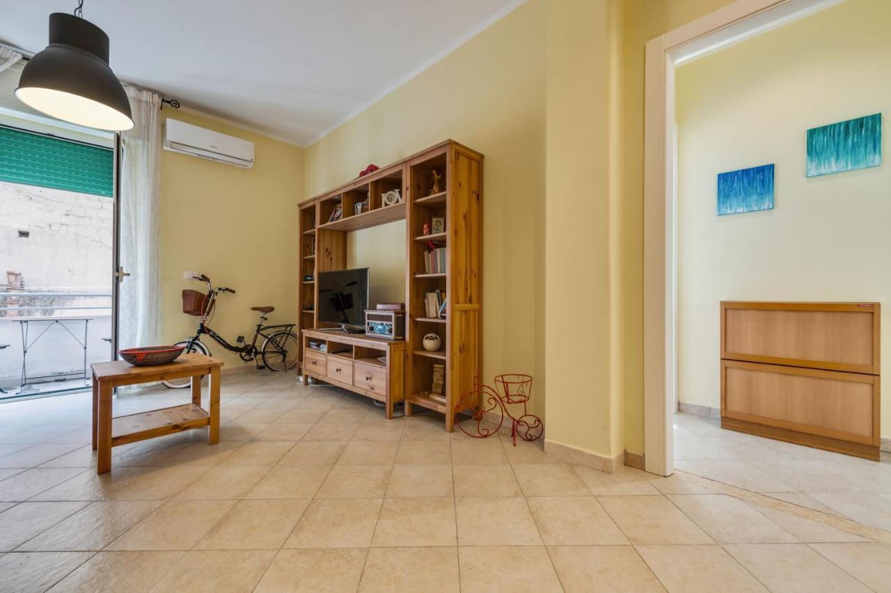 Casa Desiderio Apartment เนเปิลส์ ภายนอก รูปภาพ