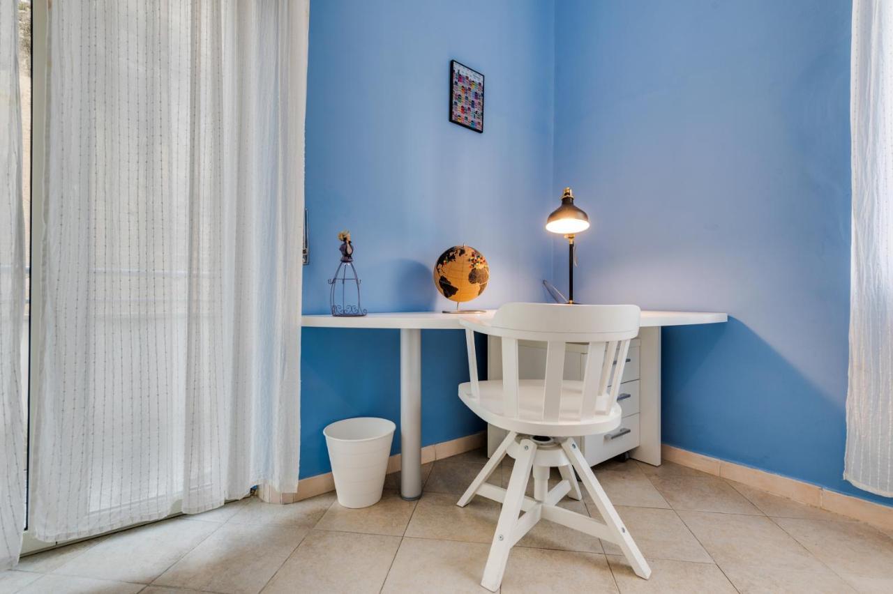 Casa Desiderio Apartment เนเปิลส์ ภายนอก รูปภาพ